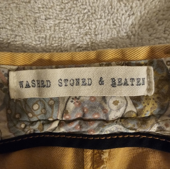 washed stoned And beaten Yellow Beer shorts Nwt Size 34 - Picture 3 of 6